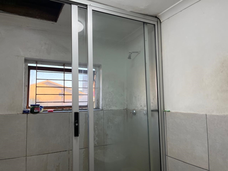  Bedroom Property for Sale in Maitland Western Cape